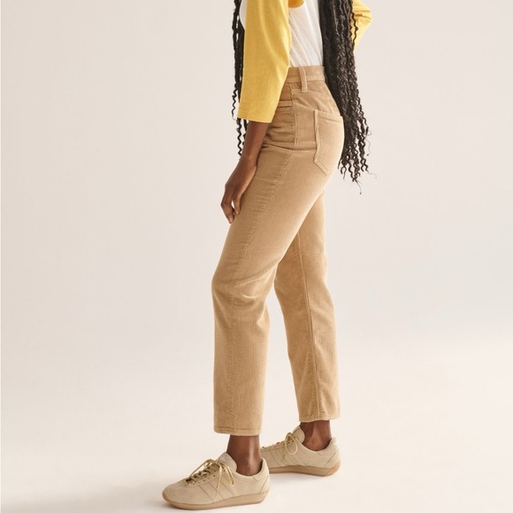 Aritzia Denim Forum The Joni High Rise Loose corduroy pants in tan 27 - Picture 3 of 9